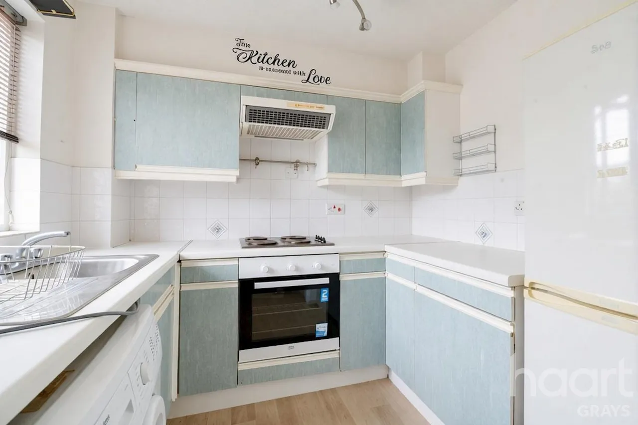 Talus Close, Purfleet, RM19, photo 7