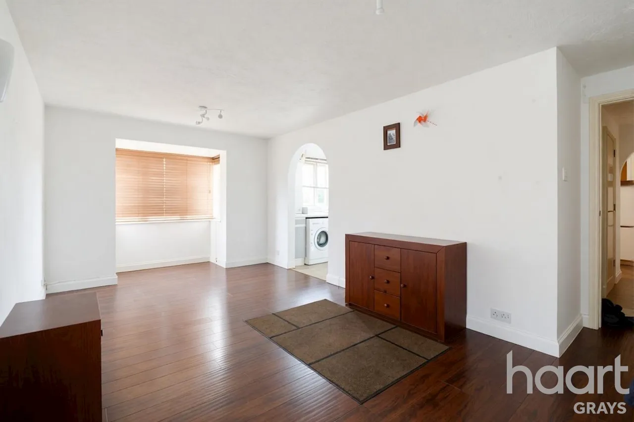 Talus Close, Purfleet, RM19, photo 3