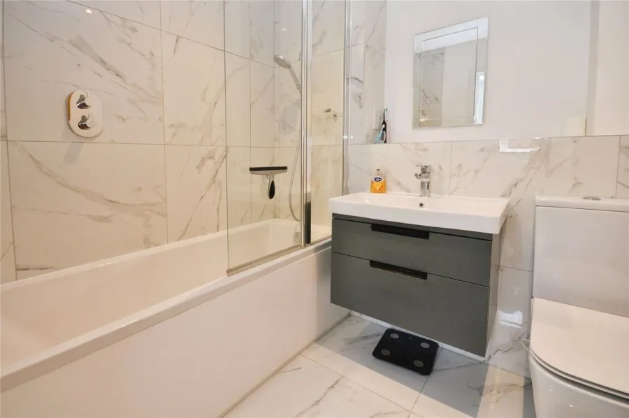 House Under Offer with 2 bedrooms in Stansted, CM24, photo 8