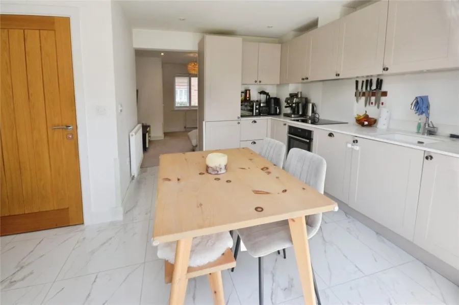 House Under Offer with 2 bedrooms in Stansted, CM24, photo 4