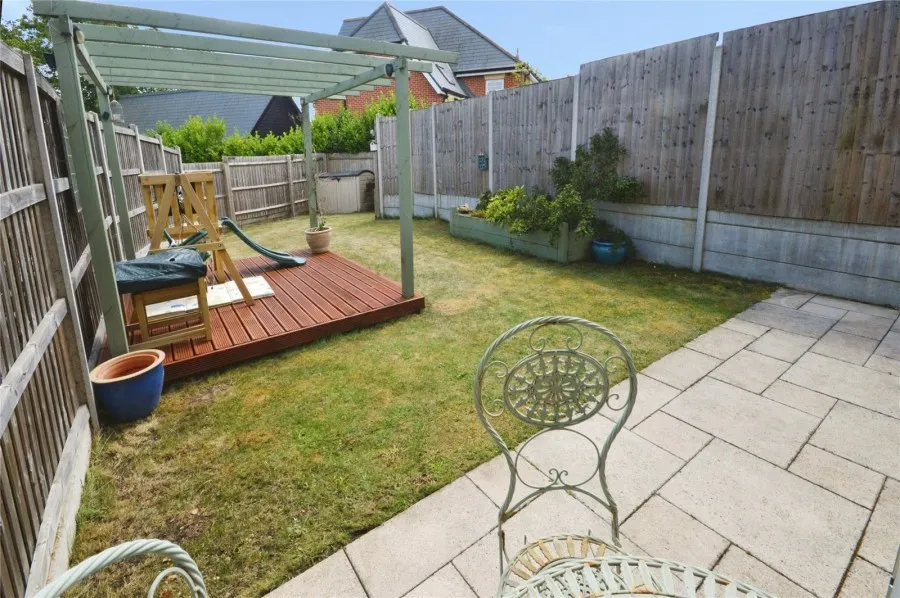 House Under Offer with 2 bedrooms in Stansted, CM24, photo 16