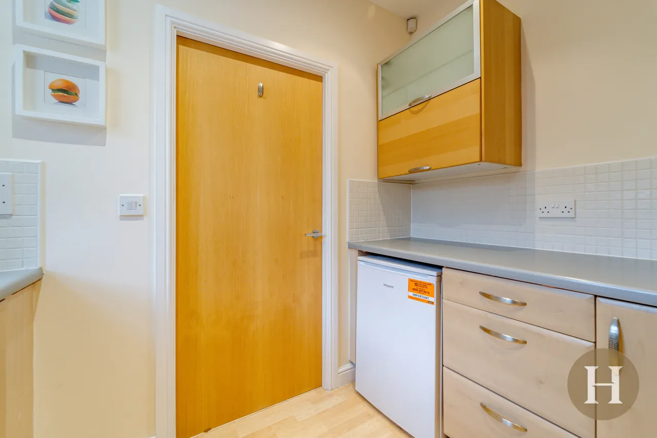 Lords Lordswood Road, Birmingham, B17, photo 6