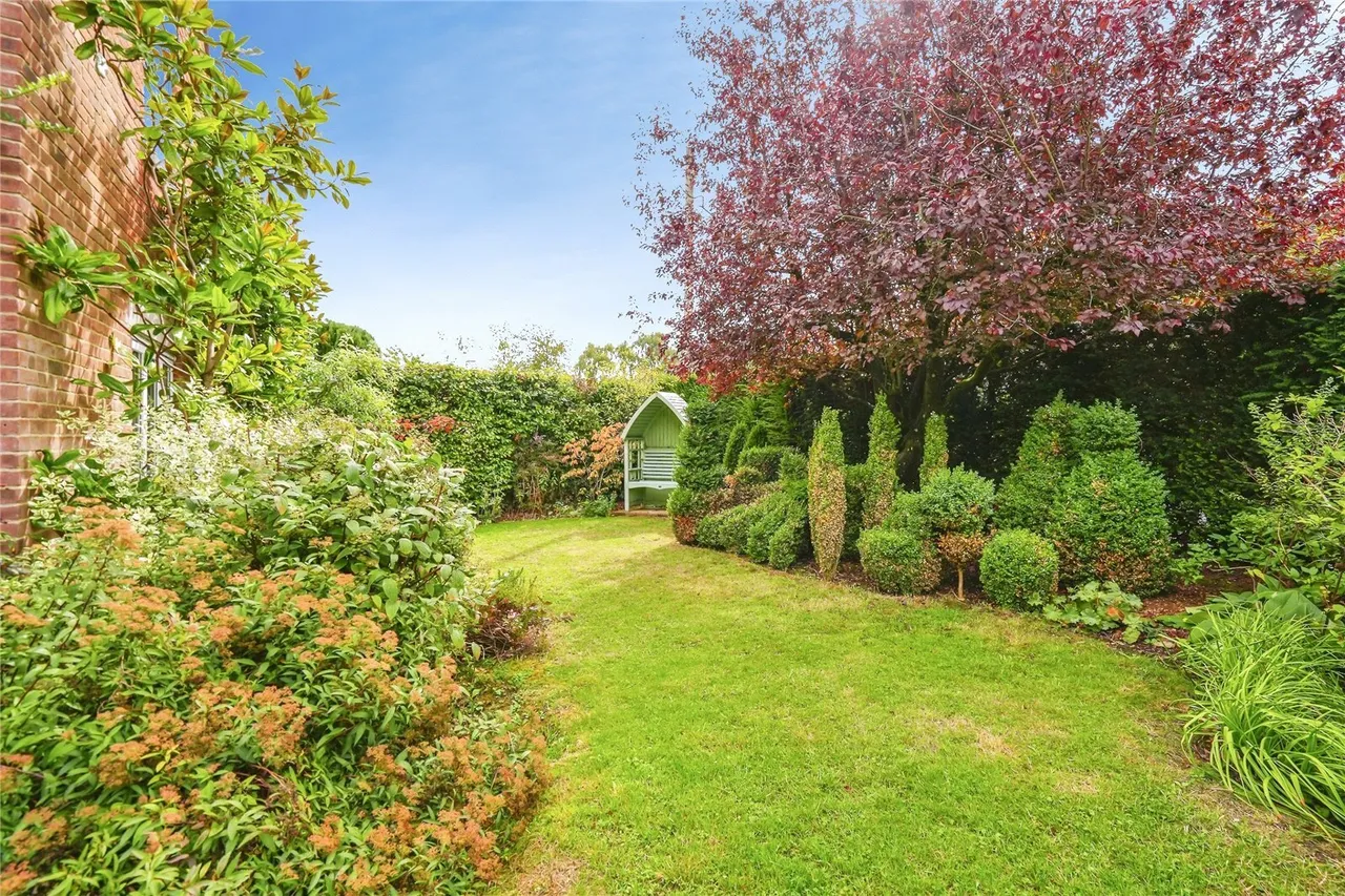 Avro Road, Upper Rissington, GL54, photo 18
