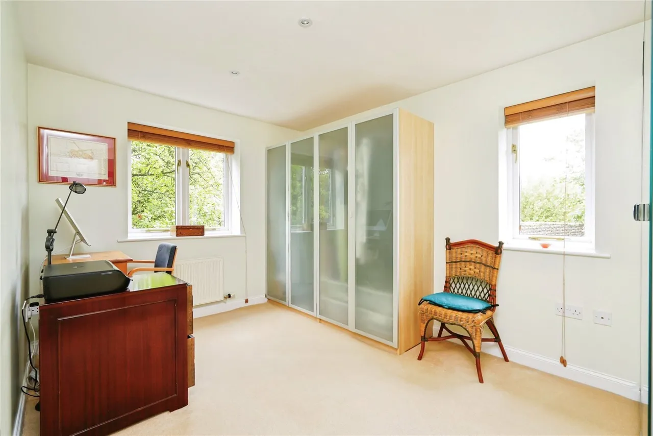 Avro Road, Upper Rissington, GL54, photo 13