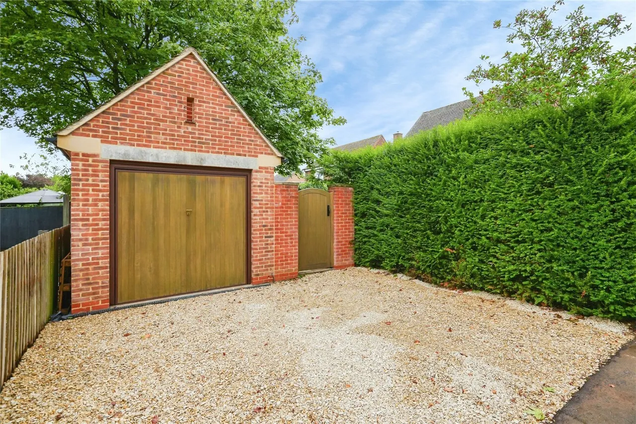 Avro Road, Upper Rissington, GL54, photo 23