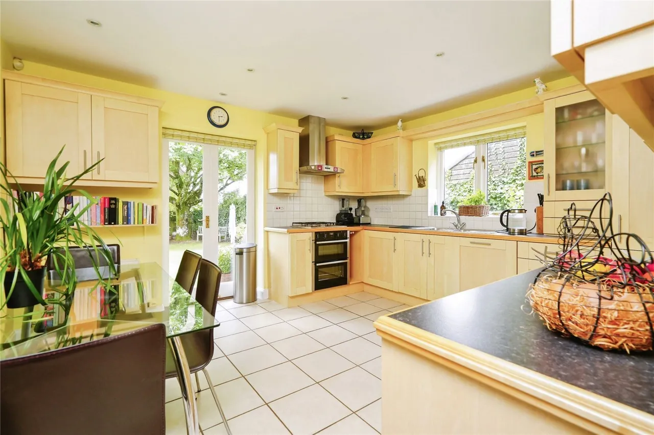Avro Road, Upper Rissington, GL54, photo 6