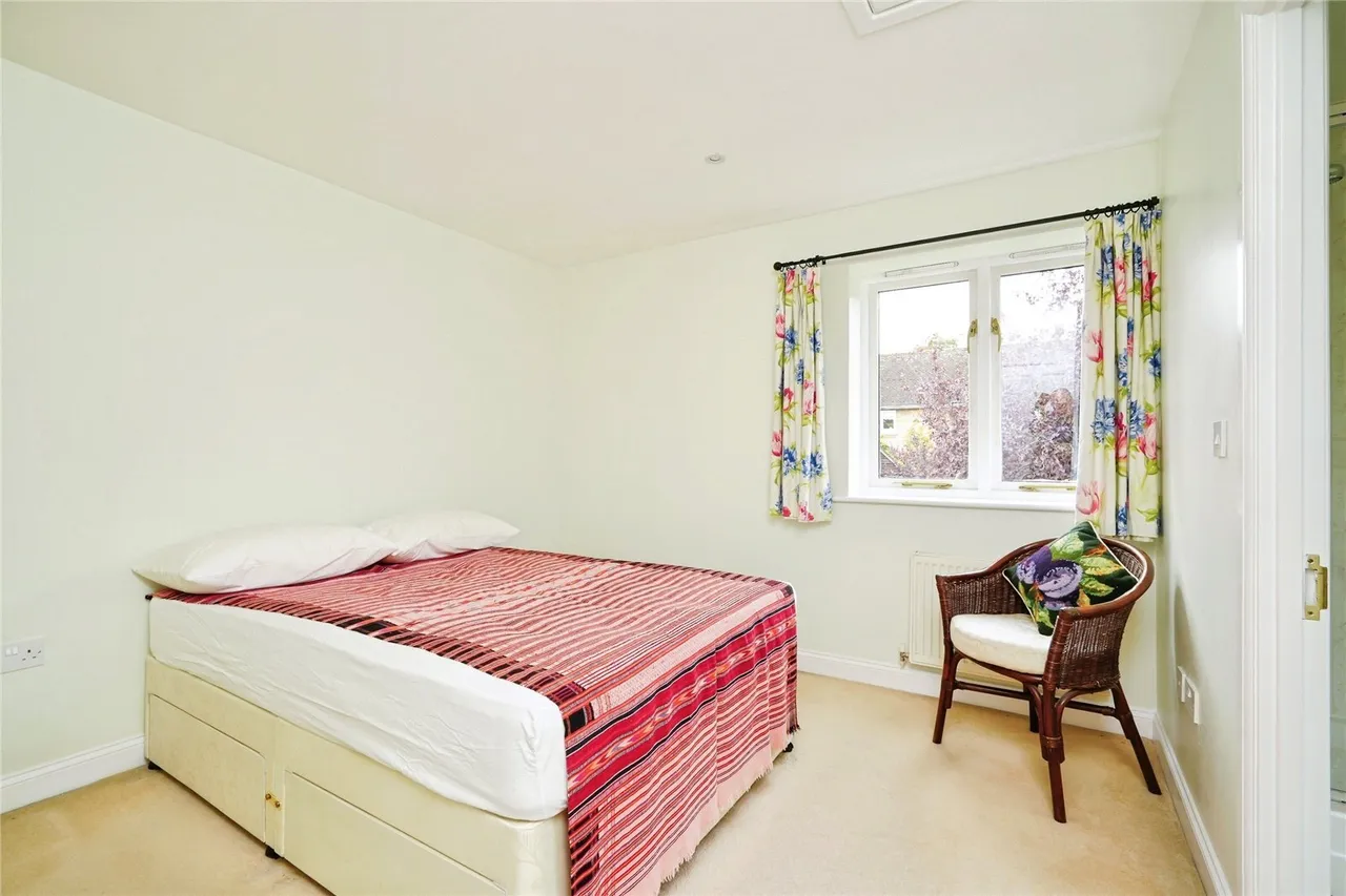 Avro Road, Upper Rissington, GL54, photo 11