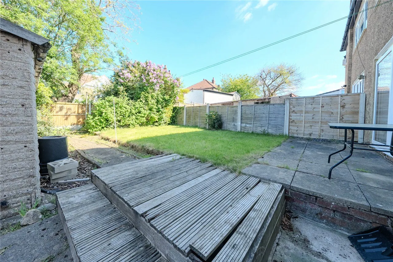 West Lea Gardens, Leeds, LS17, photo 9