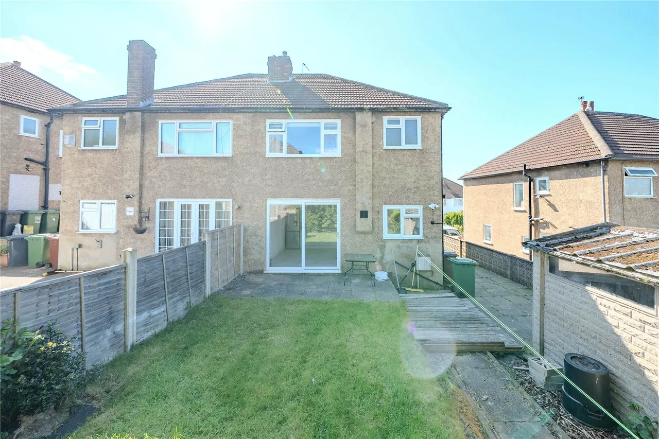 West Lea Gardens, Leeds, LS17, photo 8