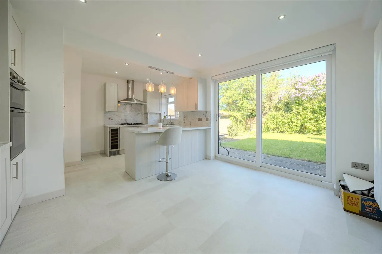 West Lea Gardens, Leeds, LS17, photo 12
