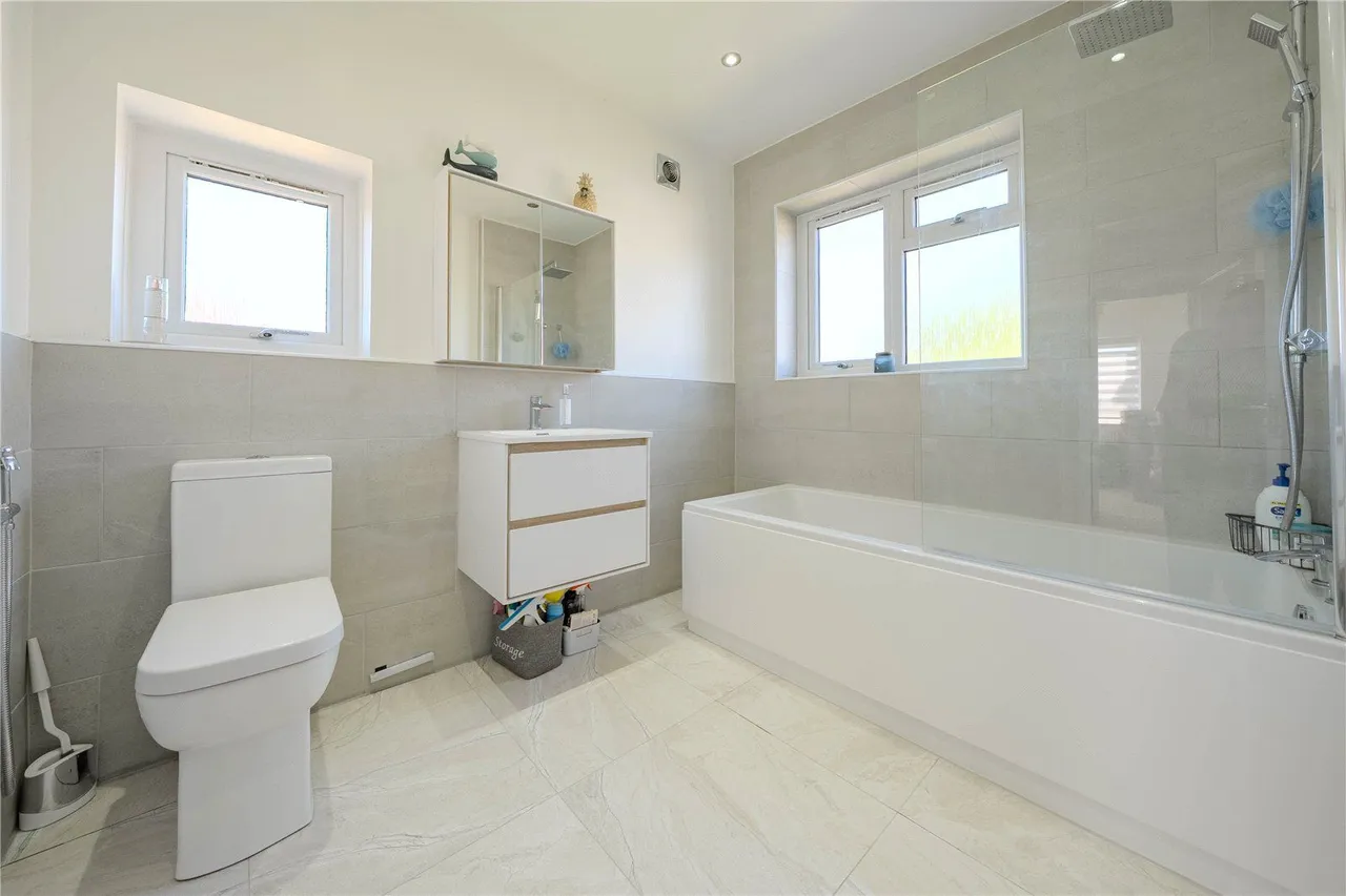 West Lea Gardens, Leeds, LS17, photo 10