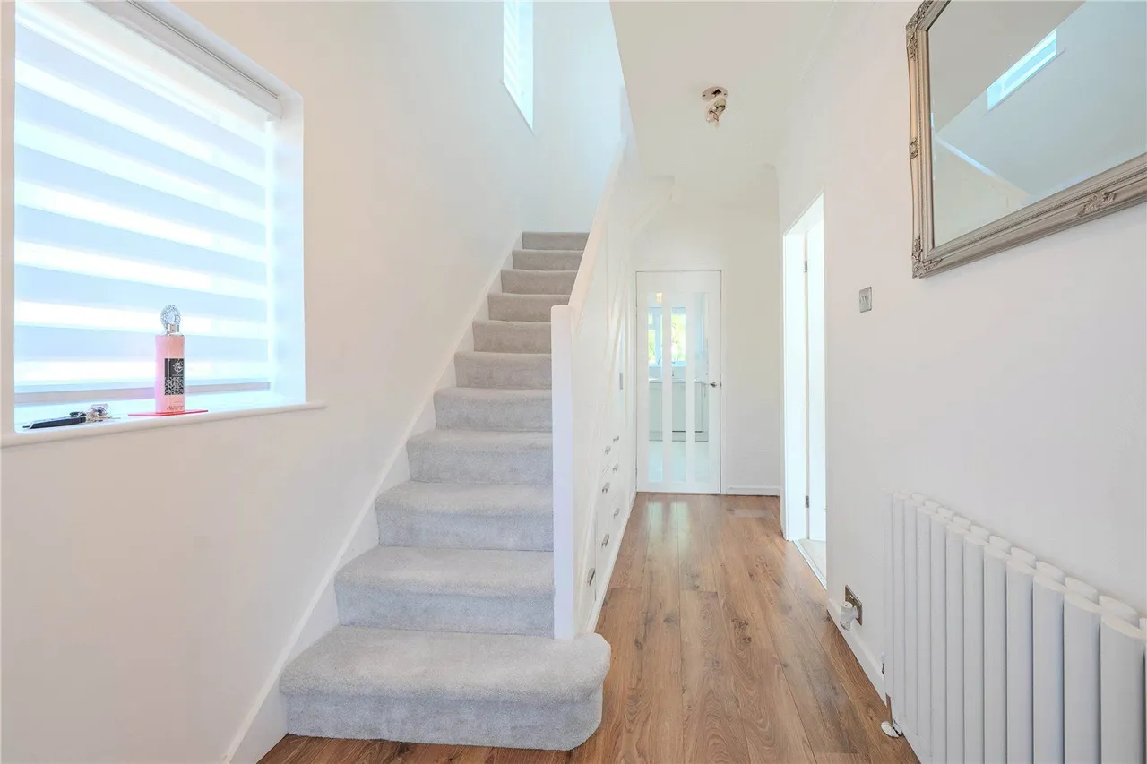 West Lea Gardens, Leeds, LS17, photo 13