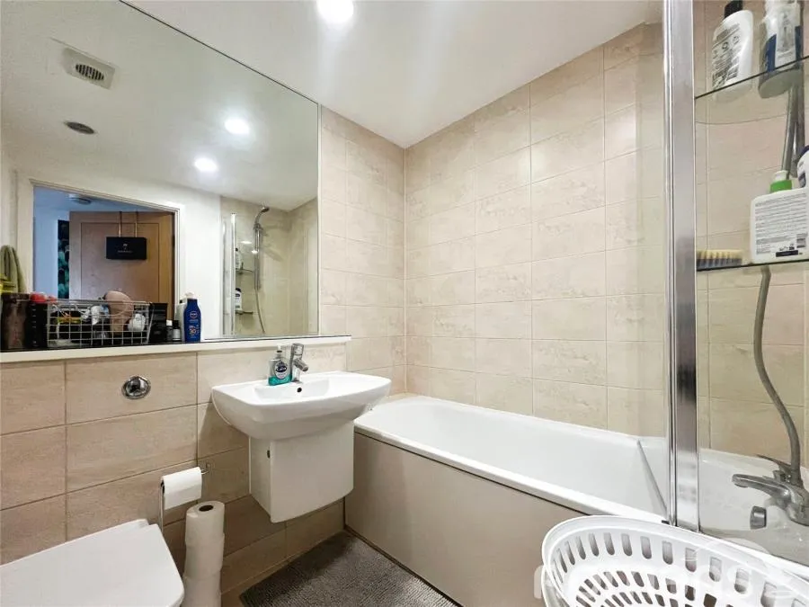 Southwell Park Road, Camberley, GU15, photo 4