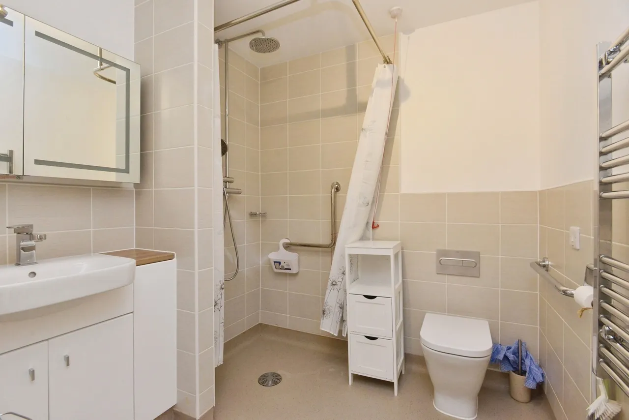 St. Giles Mews, Stony Stratford, Milton Keynes, Buckinghamshire, MK11, photo 18