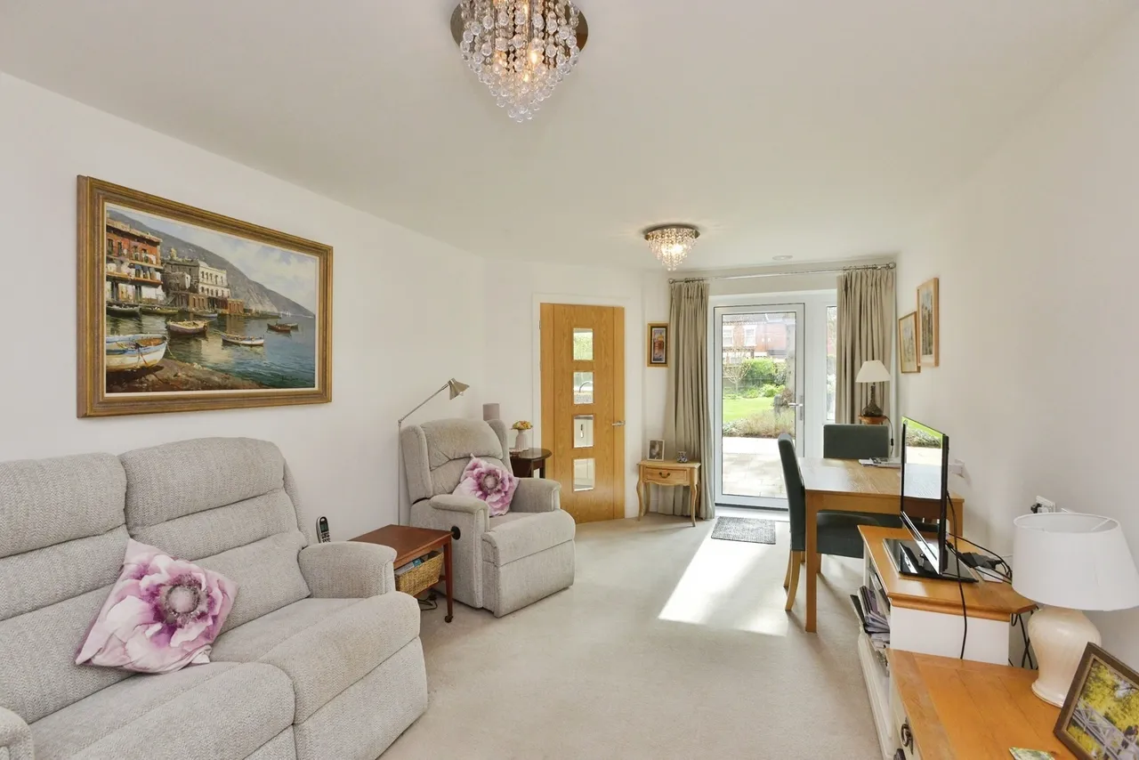 St. Giles Mews, Stony Stratford, Milton Keynes, Buckinghamshire, MK11, photo 6