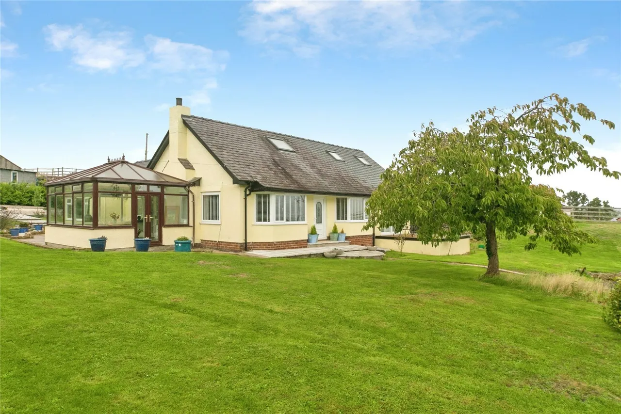 4 bed house for sale, Bryn Pydew Road, Llandudno Junction, LL31