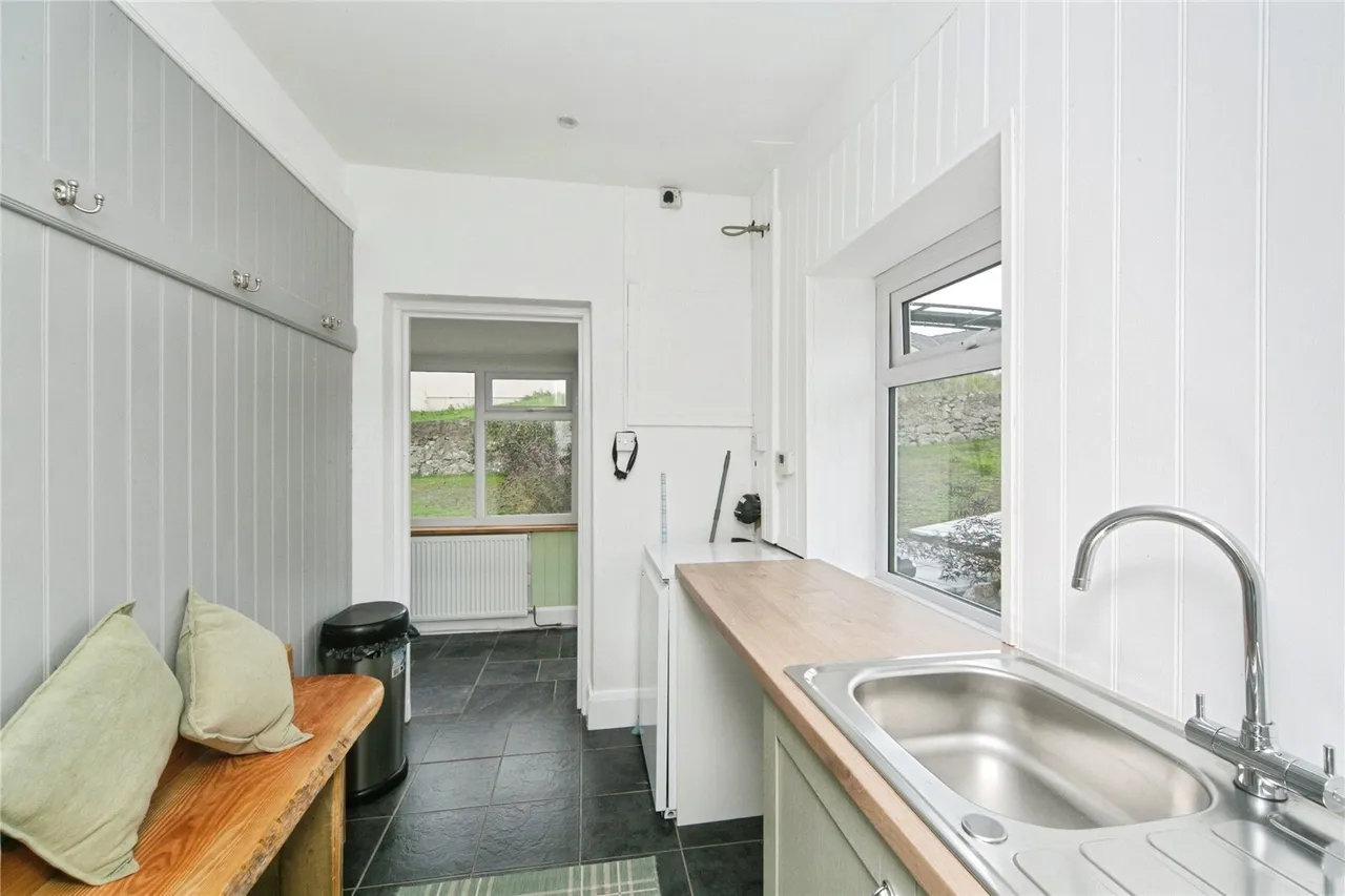 Bryn Pydew Road, Llandudno Junction, LL31, photo 16