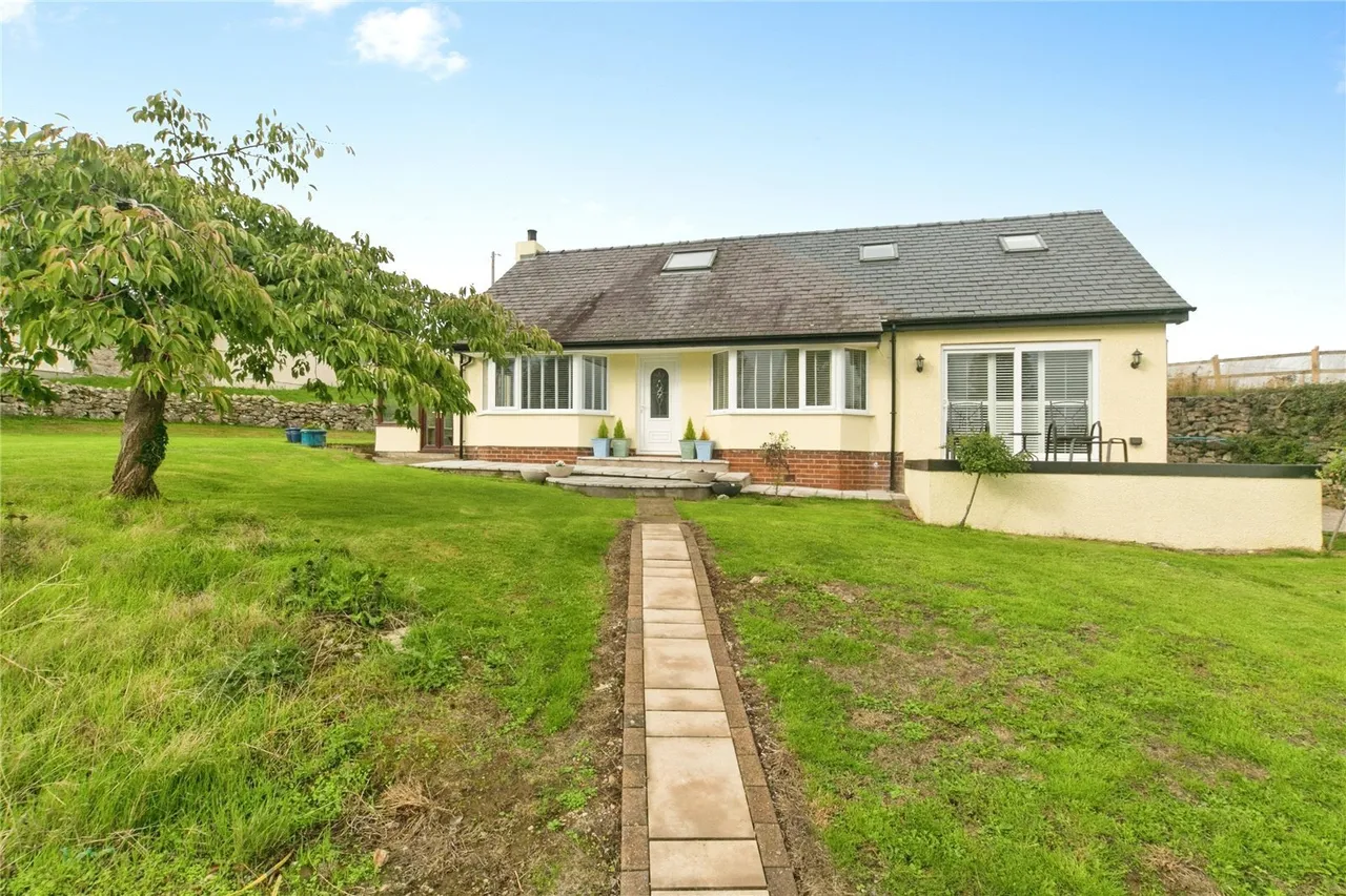 Bryn Pydew Road, Llandudno Junction, LL31, photo 19