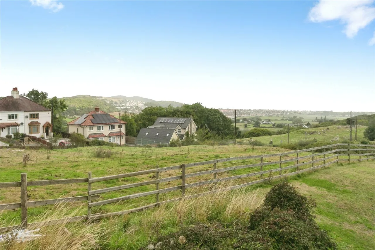 Bryn Pydew Road, Llandudno Junction, LL31, photo 6