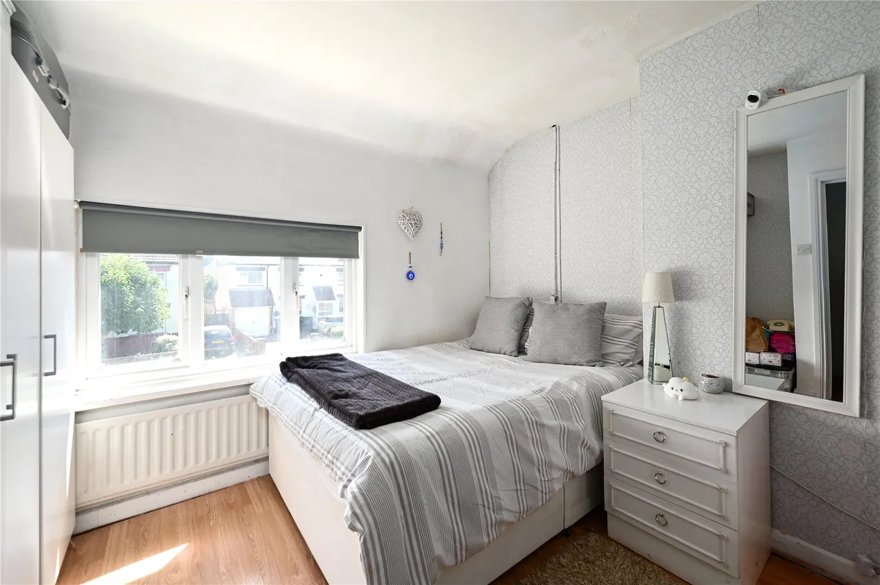 Worple Avenue, Staines, TW18, photo 13