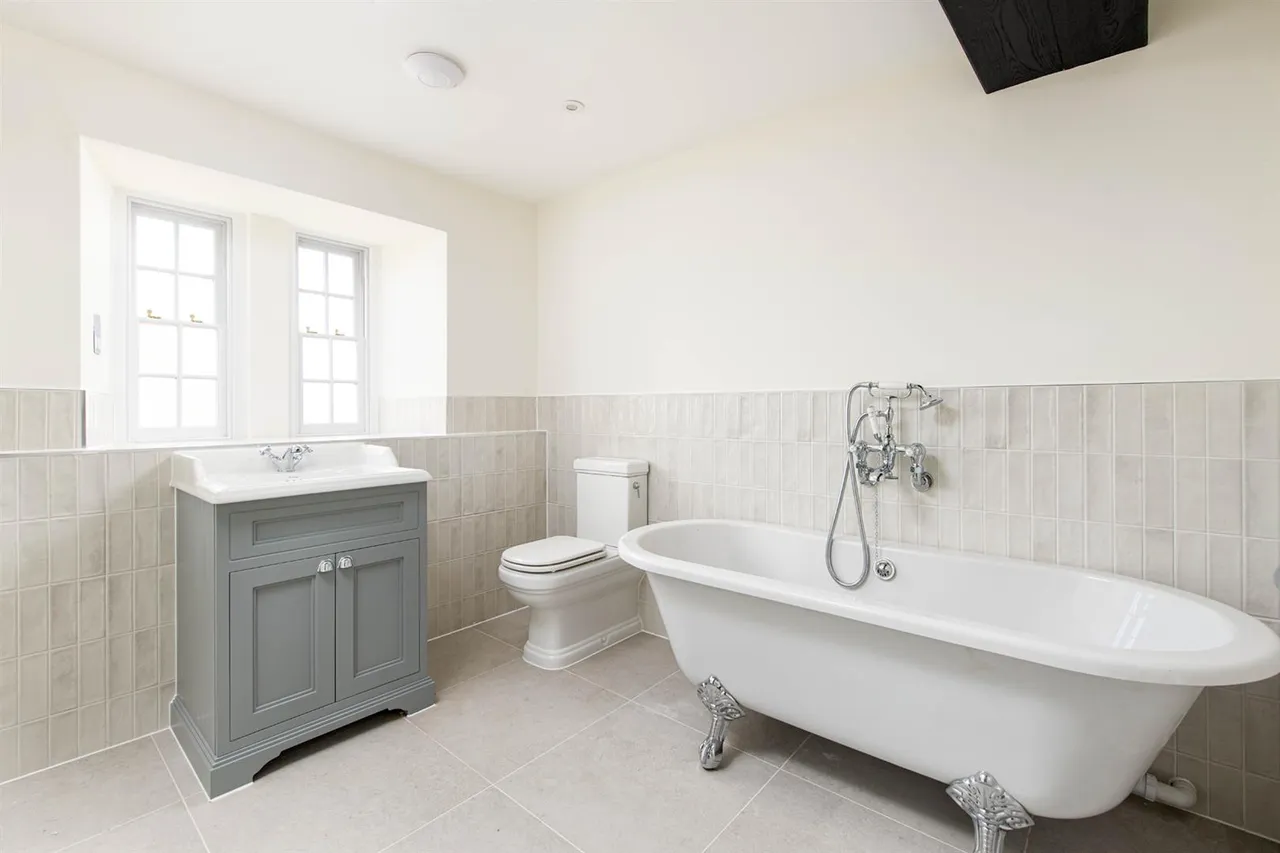 Polebarn Road, Trowbridge, BA14, photo 8