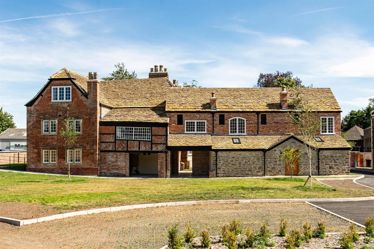 3 bed house for sale, Polebarn Road, Trowbridge, BA14