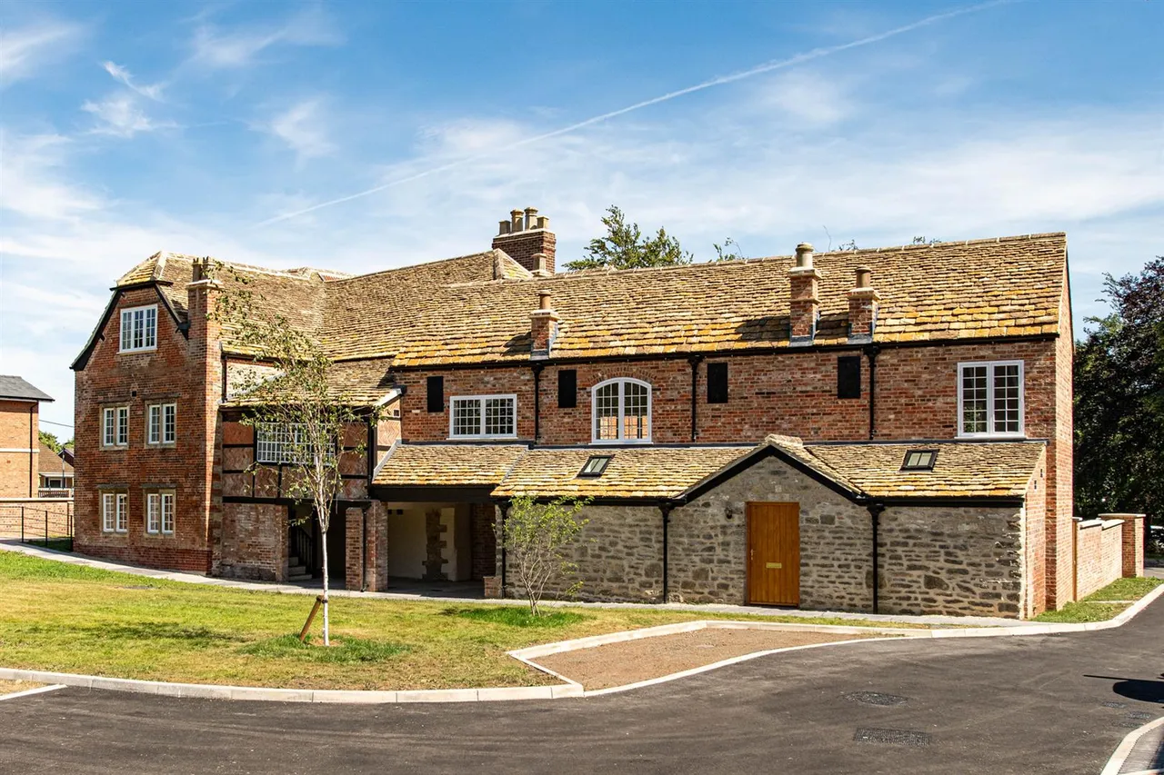 Polebarn Road, Trowbridge, BA14, photo 25