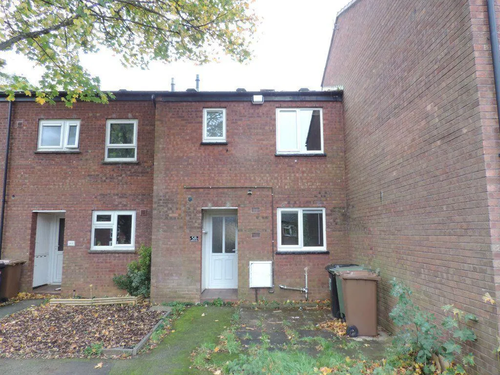 3 bed house to rent — Kestrel Lane, WELLINGBOROUGH