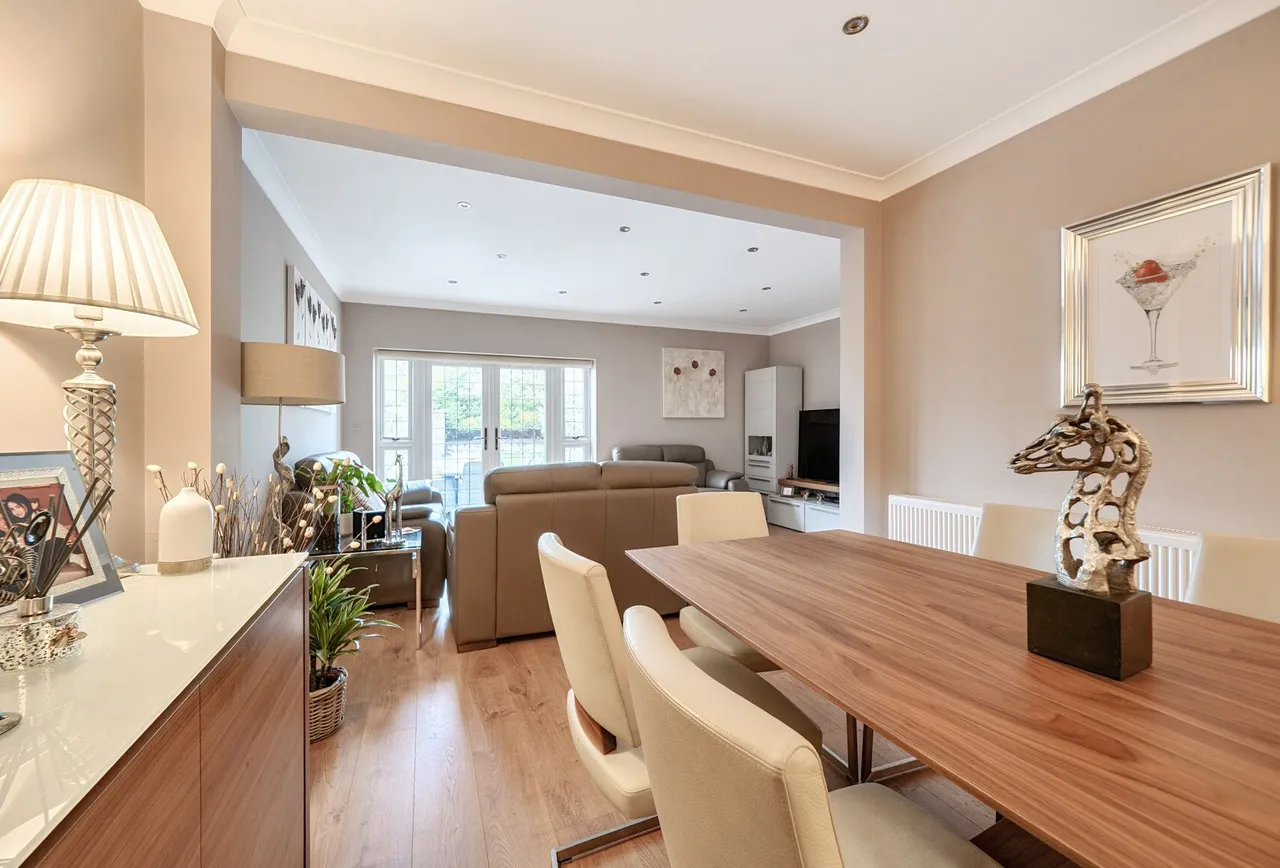 The Drive, Collier Row, RM5 3TS, photo 13
