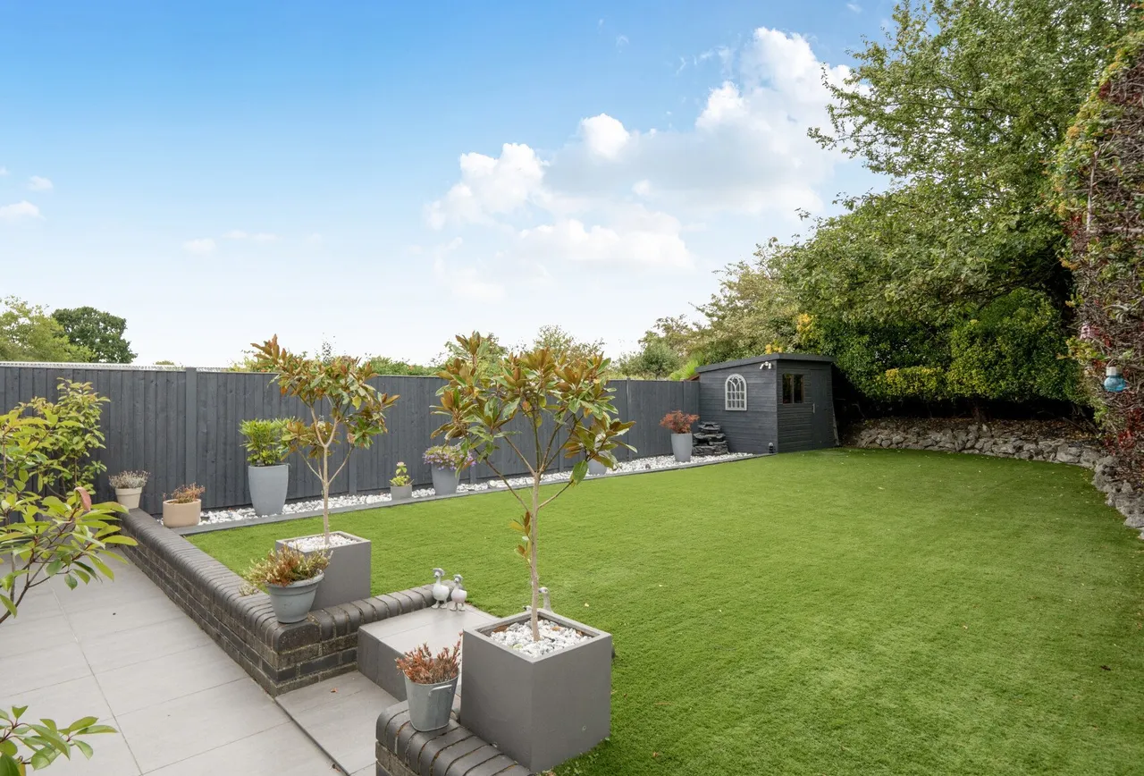 The Drive, Collier Row, RM5 3TS, photo 9
