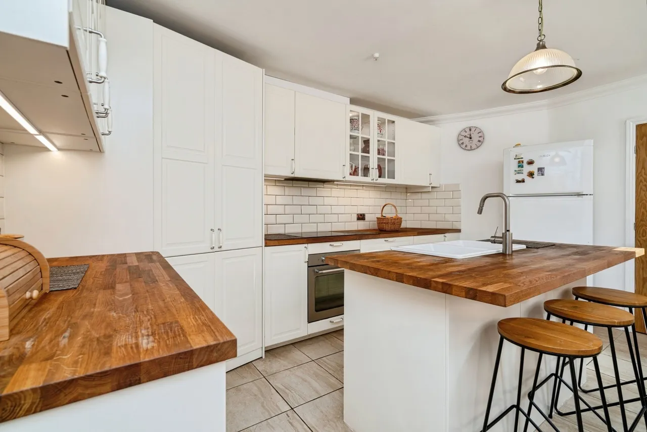 Longwater Lane, Norwich, Norfolk, NR5, photo 5