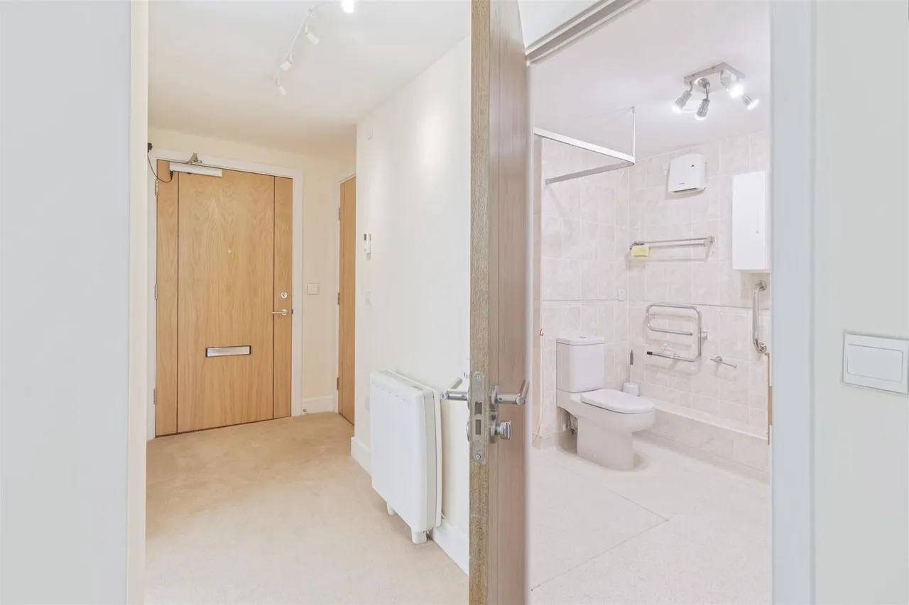 Little Glen Road, Glen Parva, LE2, photo 21