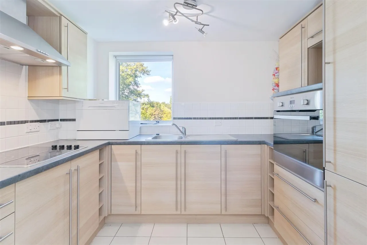 Little Glen Road, Glen Parva, LE2, photo 6