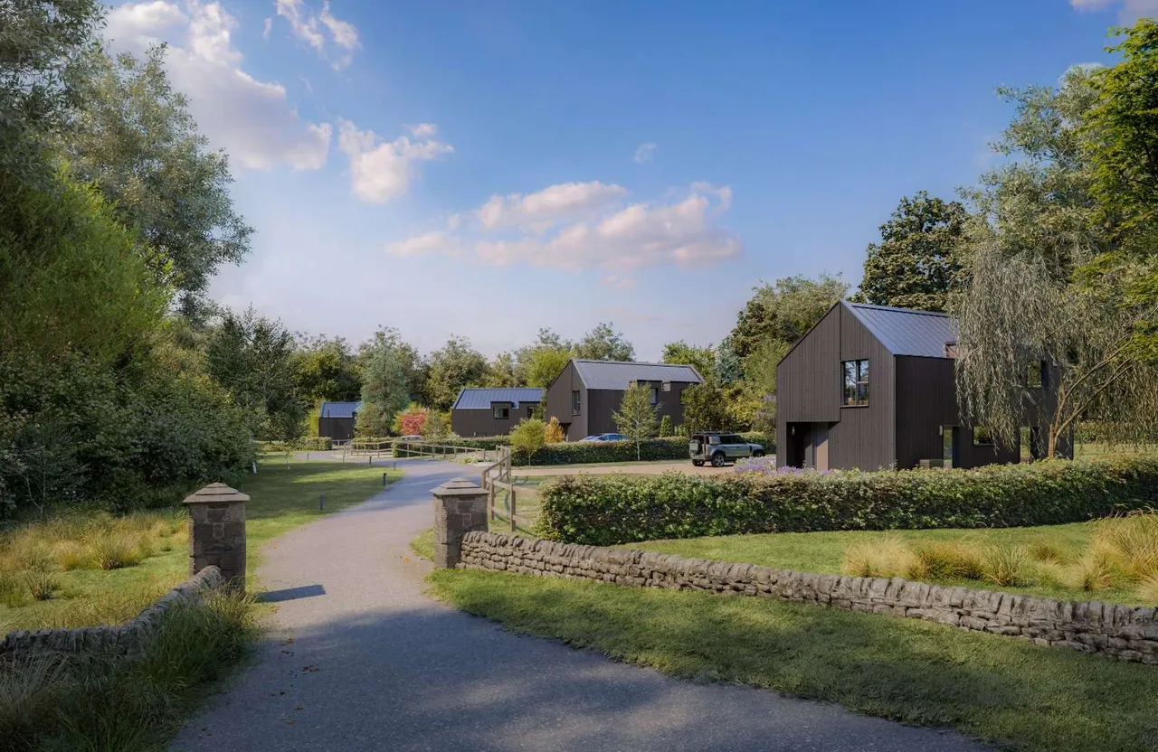 3 bed new development for sale — The Barnhouses, Leafield Technical Centre, Langley, Witney, OX29 9EF