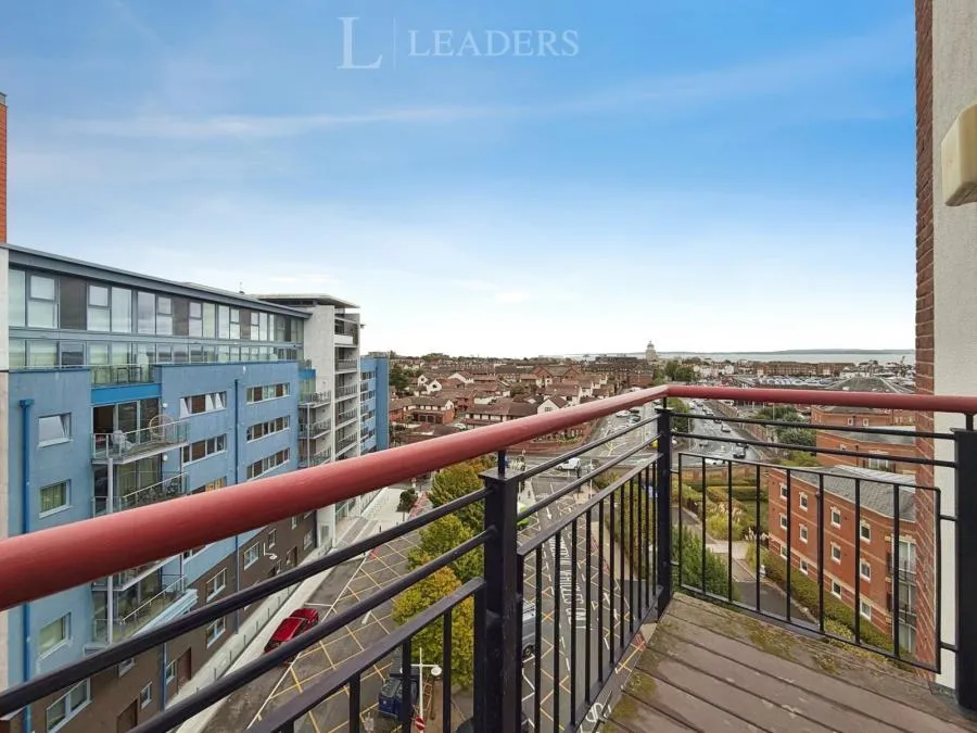 The Canalside, Gunwharf Quays, PO1, photo 11