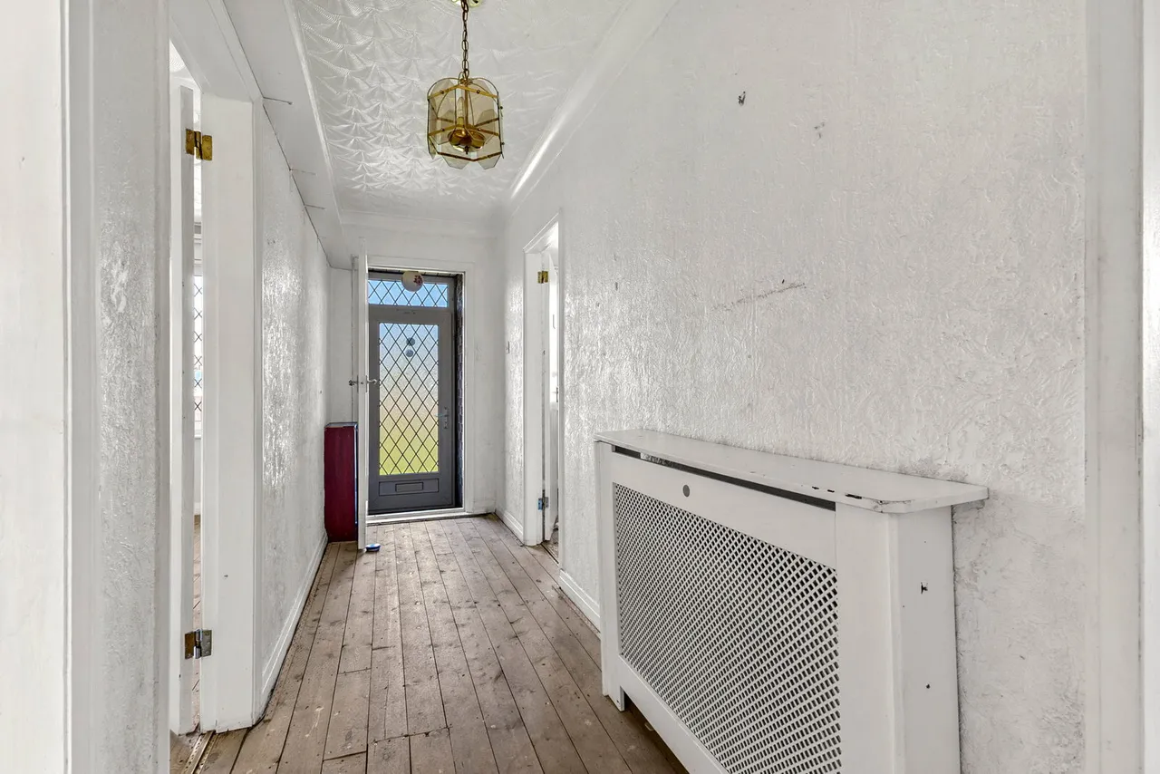 St. Ives Close, Pontefract, WF8, photo 9