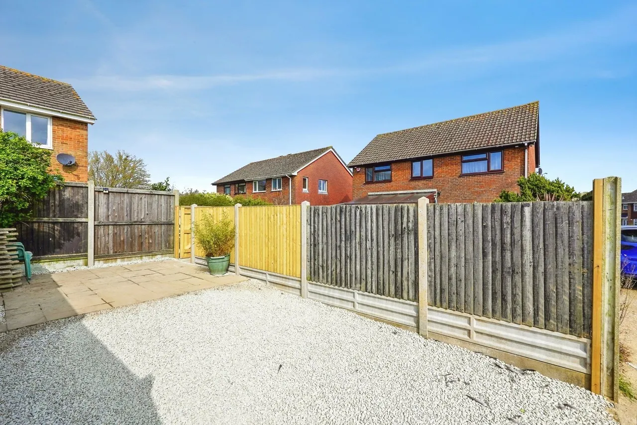 Cranleigh Drive, Whitfield, Dover, Kent, CT16, photo 2