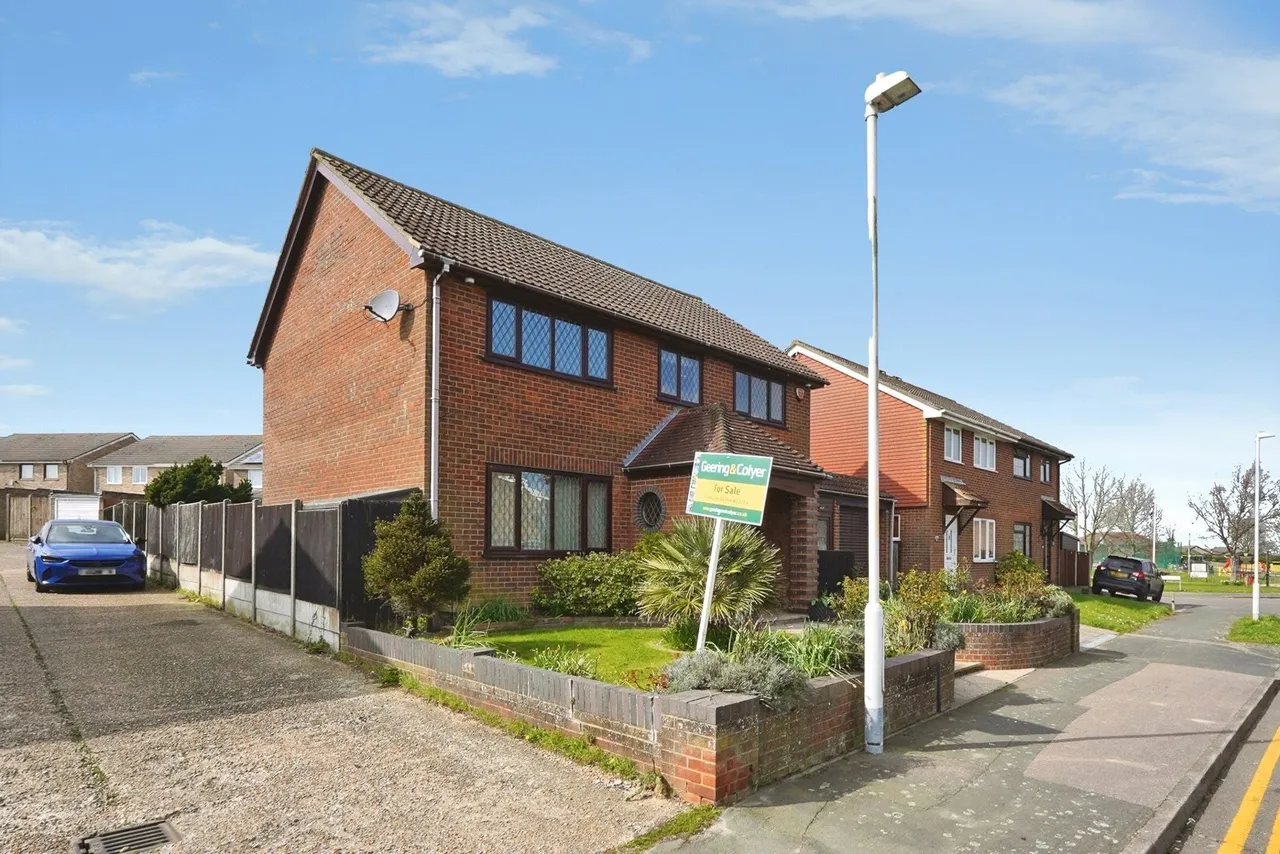 Cranleigh Drive, Whitfield, Dover, Kent, CT16, photo 23
