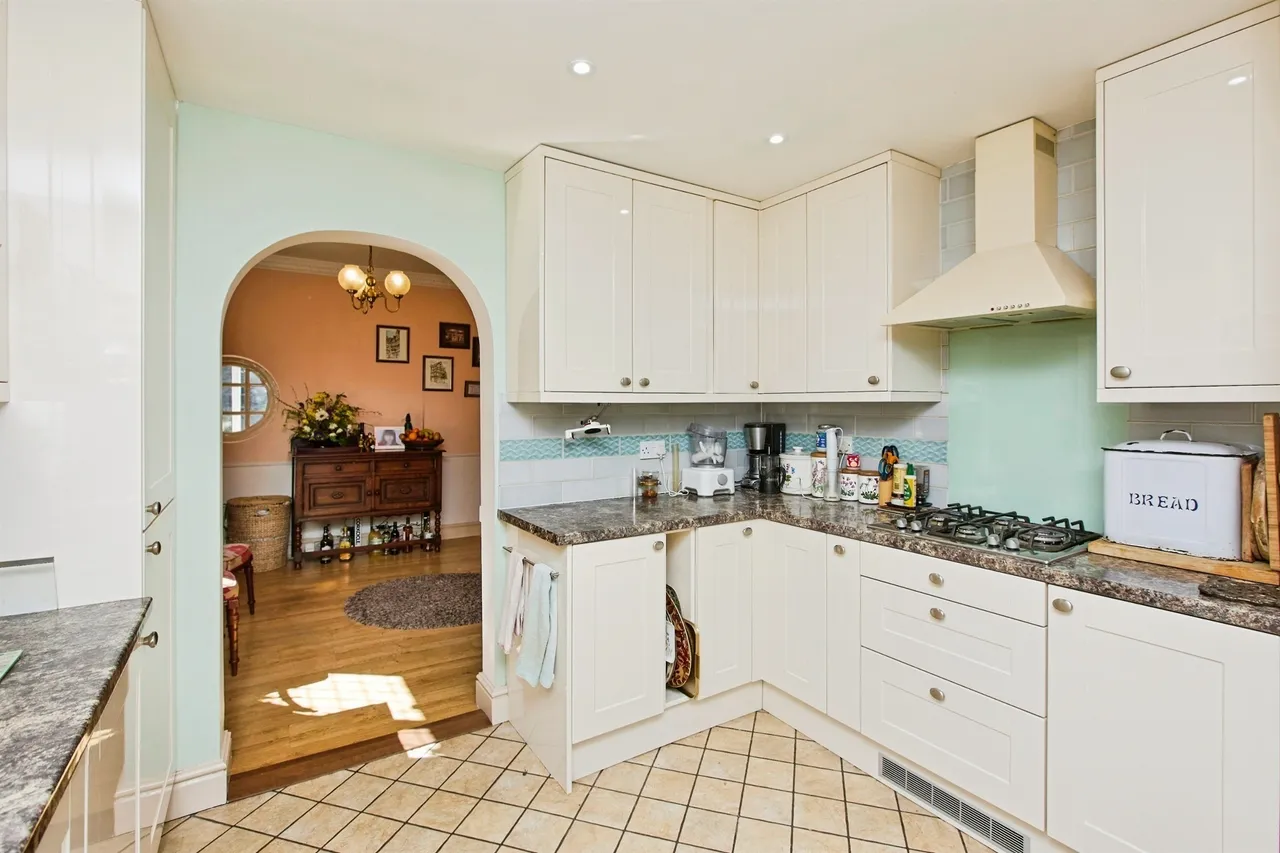 Highfield Drive, Burton-On-Trent, DE15, photo 17