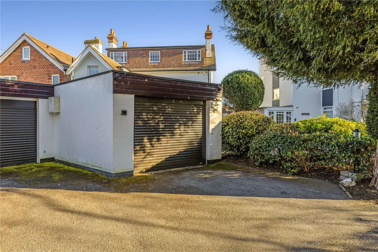 Dunstable House, Riverside, SL7, photo 15