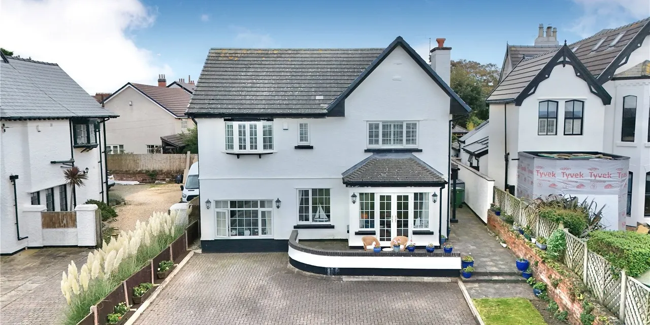 North Parade, Hoylake, CH47, photo 32
