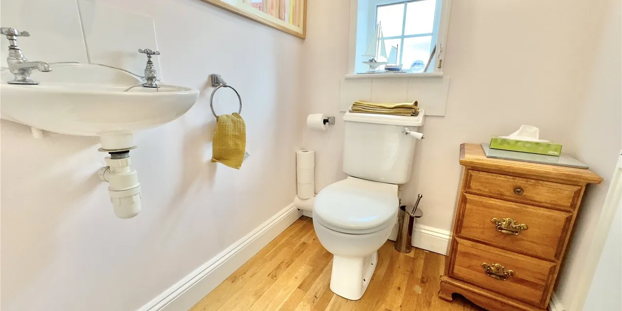 North Parade, Hoylake, CH47, photo 21
