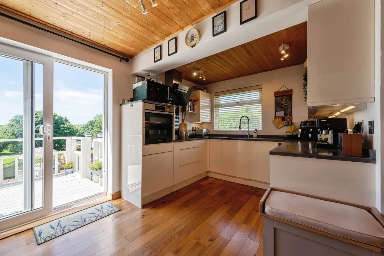 Shilla Park, Helstone, PL32, photo 6