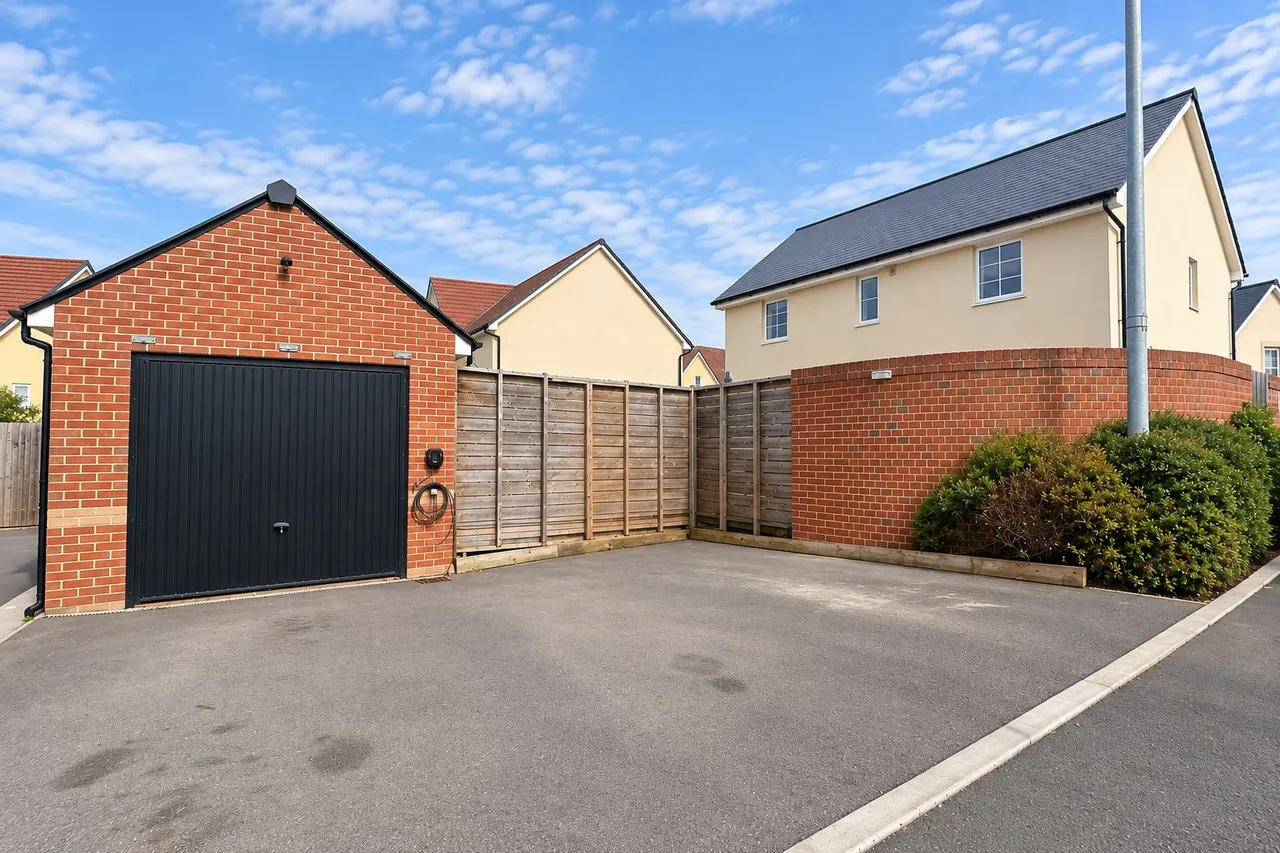 Haybob Road, Thornbury, photo 21