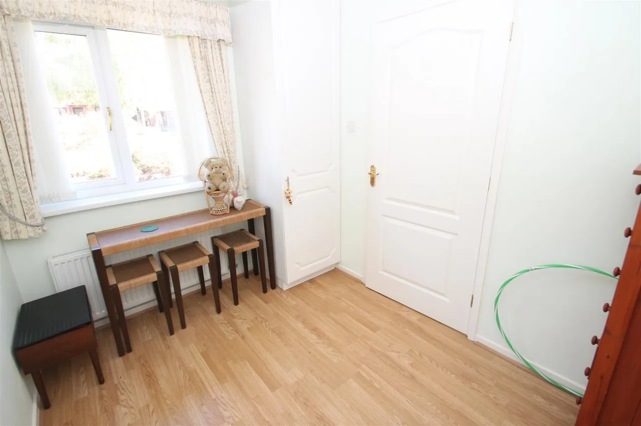 Stourbridge Road, Halesowen, photo 6