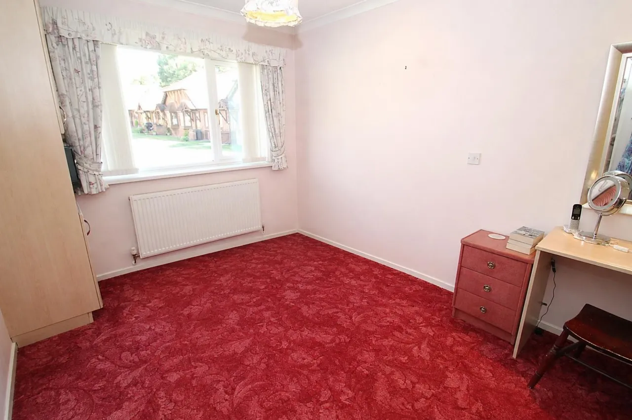 Stourbridge Road, Halesowen, photo 4