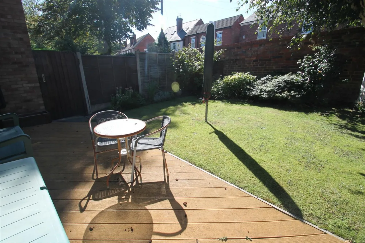 Stourbridge Road, Halesowen, photo 7