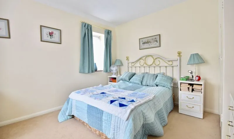 Petters Road, Ashtead, KT21, photo 10