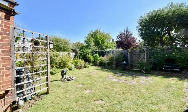 Petters Road, Ashtead, KT21, photo 4