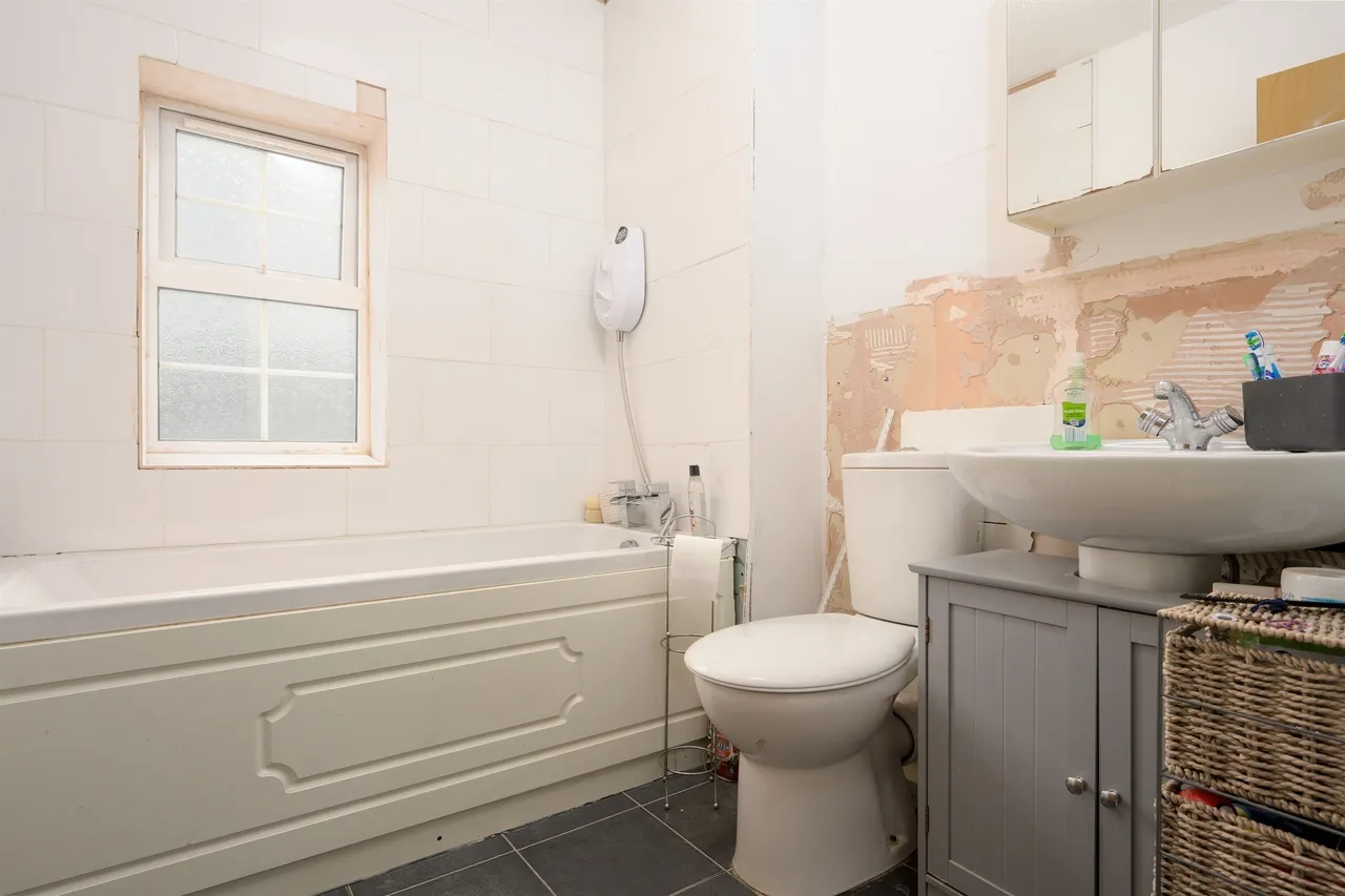 Blenheim Way, Kettering, NN15, photo 10